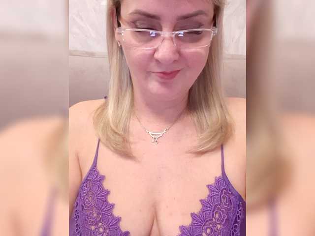SexiestJess45 live cam on BongaCams