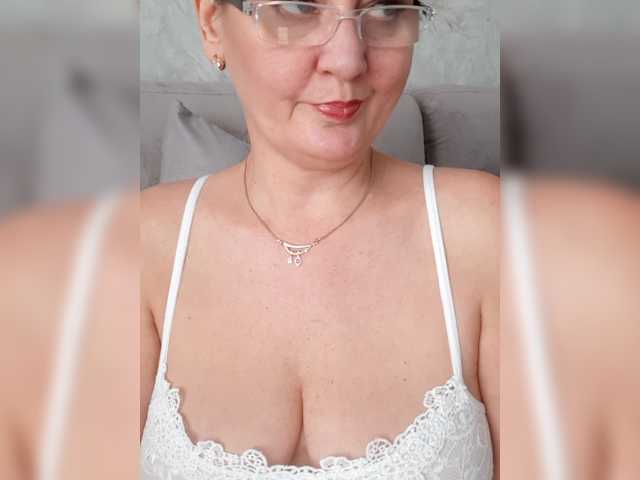 SexiestJess45 live cam on BongaCams