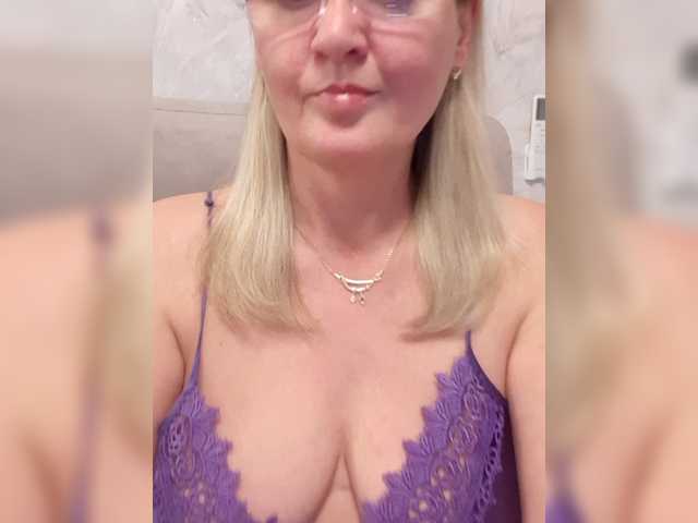 SexiestJess45