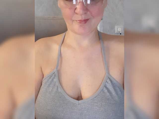 SexiestJess45 live cam on BongaCams