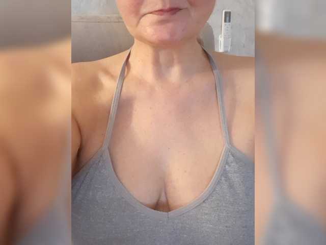 SexiestJess45 live cam on BongaCams