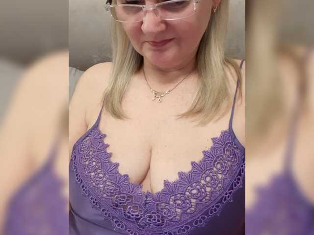 SexiestJess45 live cam on BongaCams