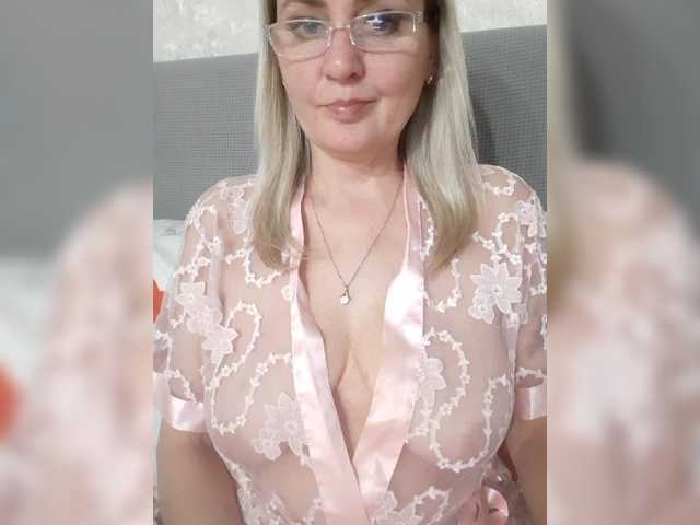 SexiestJess45's BongaCams show and profile