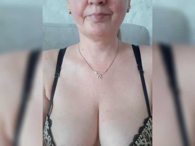 SexiestJess45 live cam on BongaCams