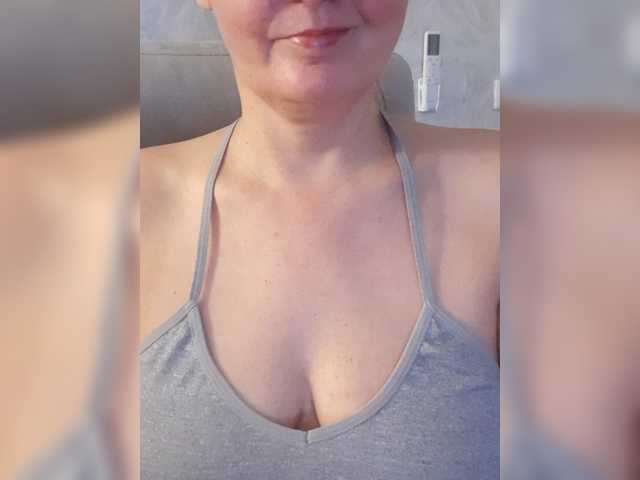 SexiestJess45 live cam on BongaCams