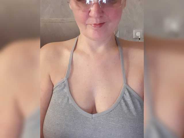 SexiestJess45 live cam on BongaCams