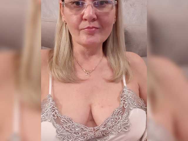 SexiestJess45