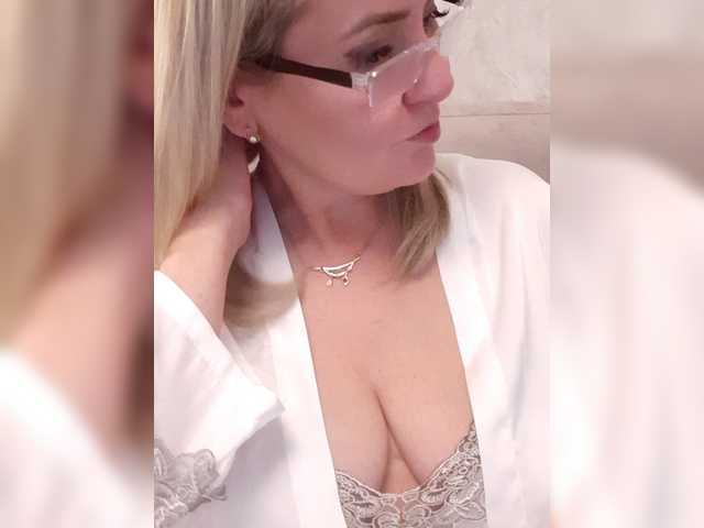 SexiestJess45