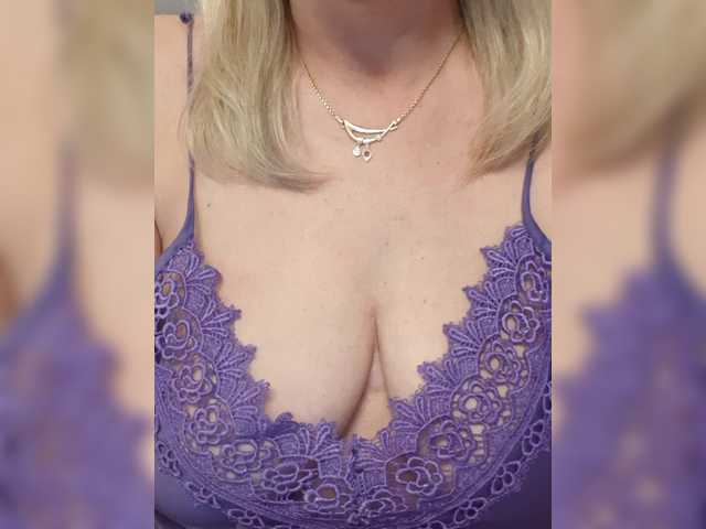 SexiestJess45 live cam on BongaCams