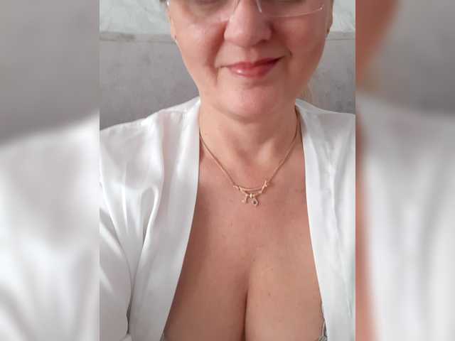 SexiestJess45 live cam on BongaCams