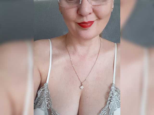 SexiestJess45's BongaCams show and profile