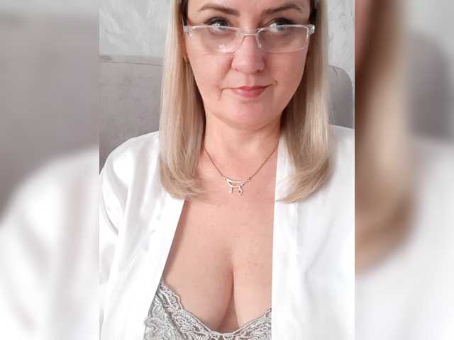 SexiestJess45