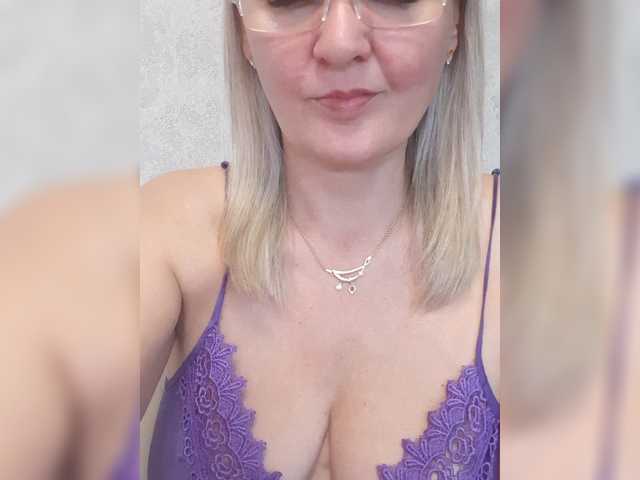 SexiestJess45 live webcam show