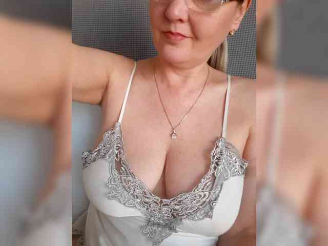 SexiestJess45 webcam