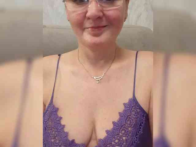SexiestJess45 live female cam on bongacams