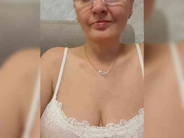 SexiestJess45