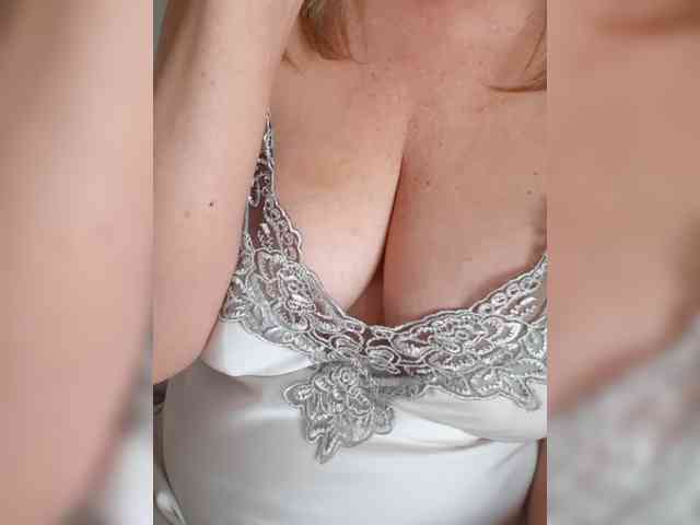 SexiestJess45 webcam