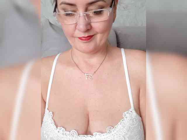 SexiestJess45 SexiestJess45