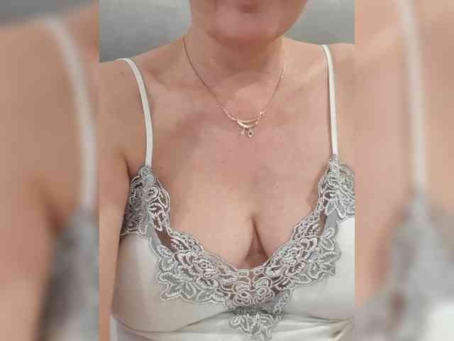 SexiestJess45 webcam