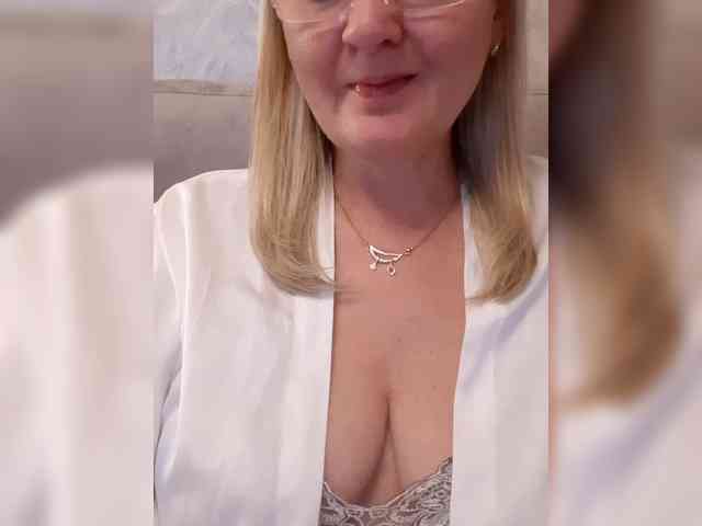 SexiestJess45 webcam
