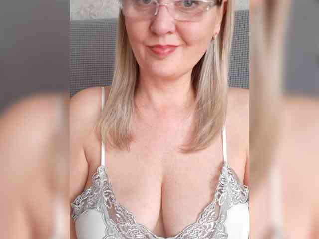 SexiestJess45 webcam