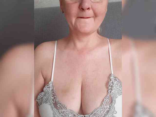 SexiestJess45