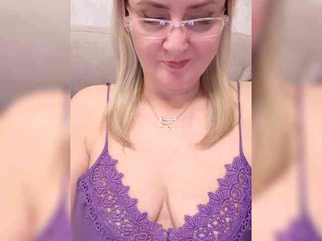SexiestJess45 webcam