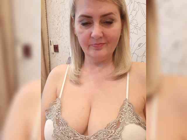 SexiestJess45 webcam