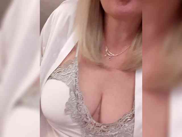 SexiestJess45