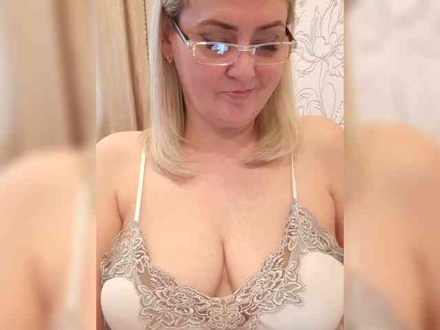 SexiestJess45 webcam