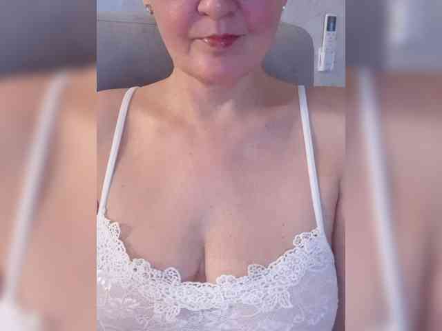SexiestJess45