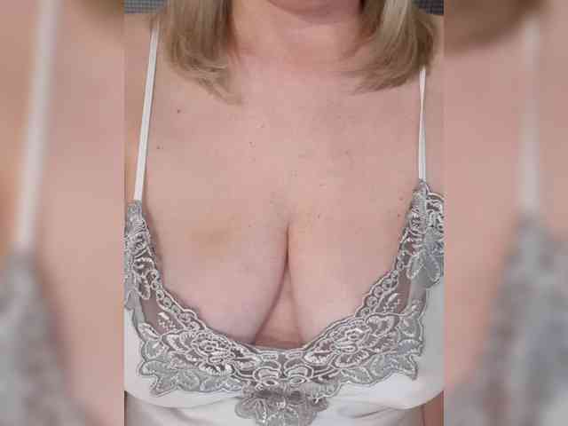 SexiestJess45 webcam