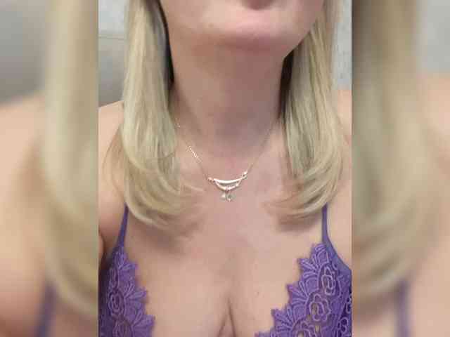 SexiestJess45 webcam
