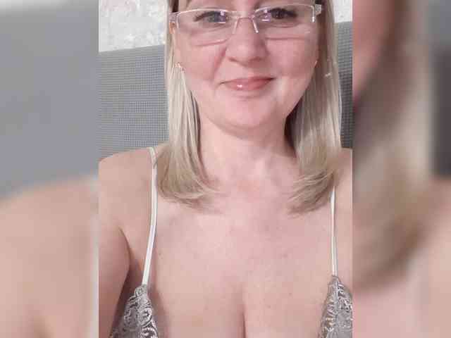 SexiestJess45 webcam