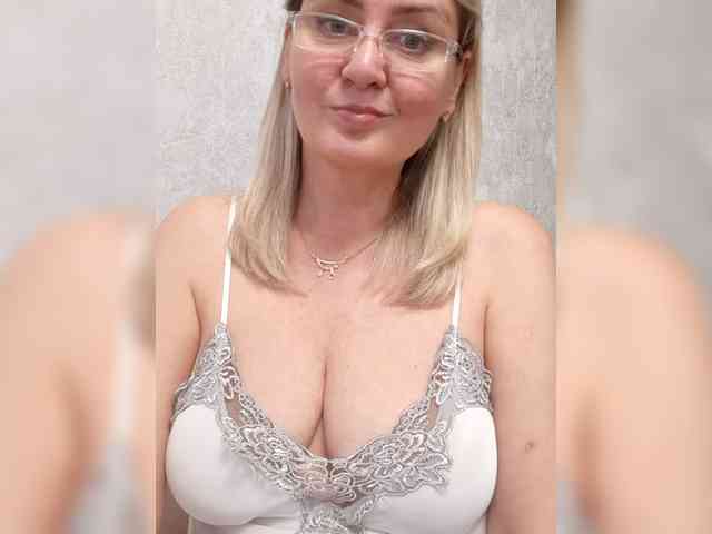 SexiestJess45 webcam
