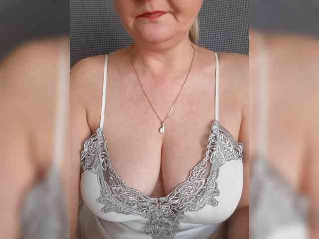 SexiestJess45 webcam