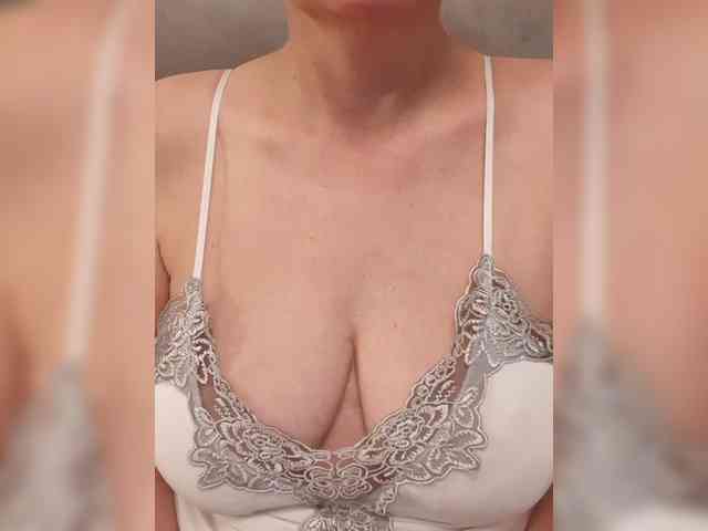 SexiestJess45 SexiestJess45