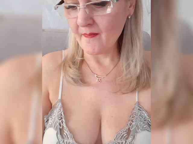 SexiestJess45