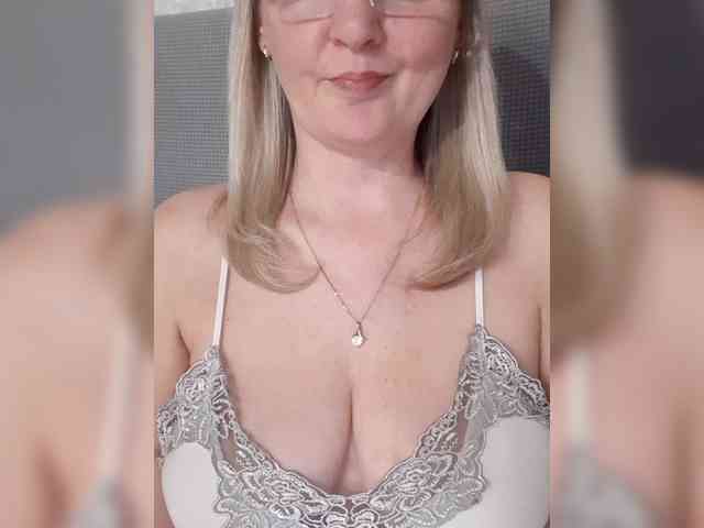 SexiestJess45 webcam