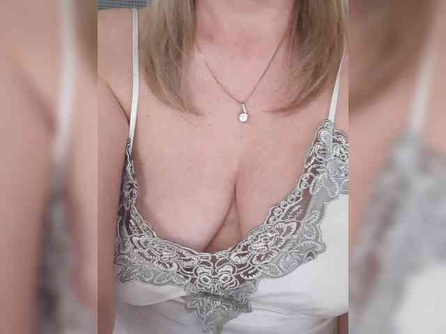 SexiestJess45 webcam