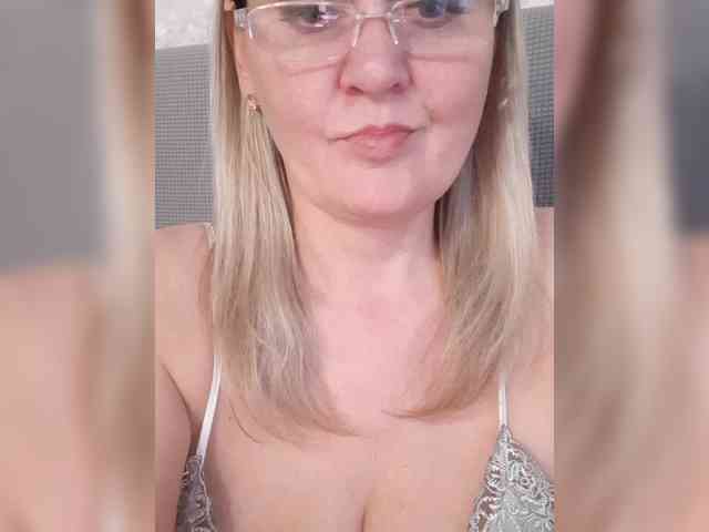 SexiestJess45 webcam