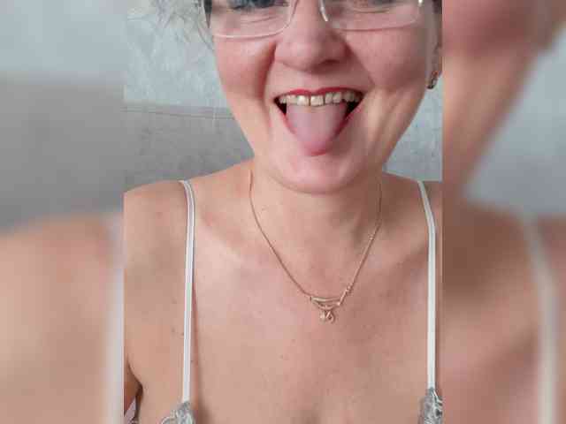 SexiestJess45 webcam