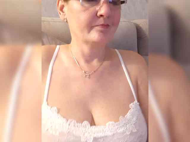 SexiestJess45
