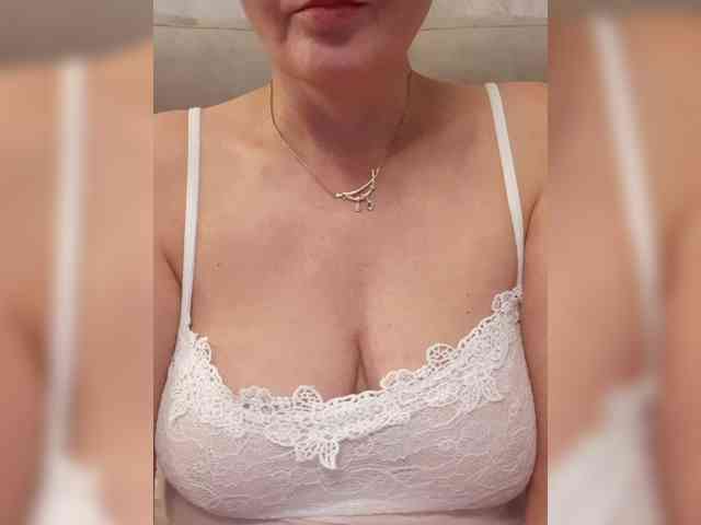 SexiestJess45