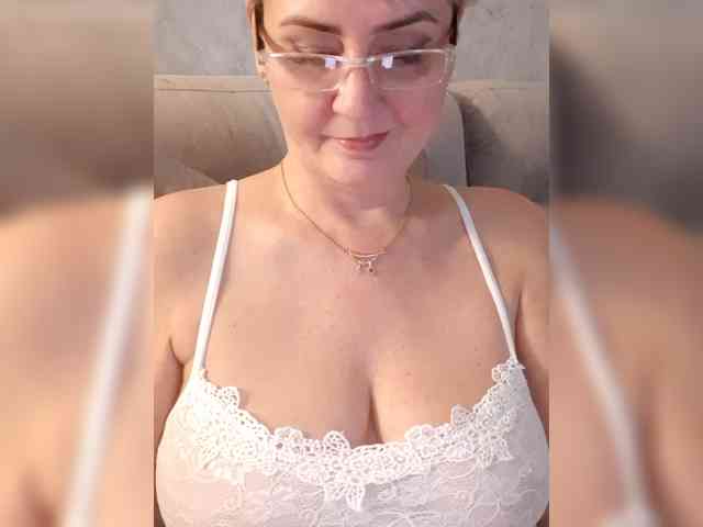 SexiestJess45