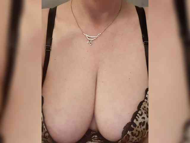 SexiestJess45 webcam
