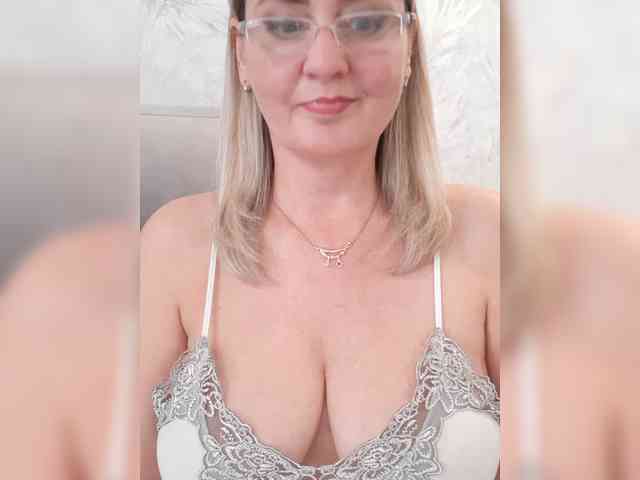 SexiestJess45 webcam