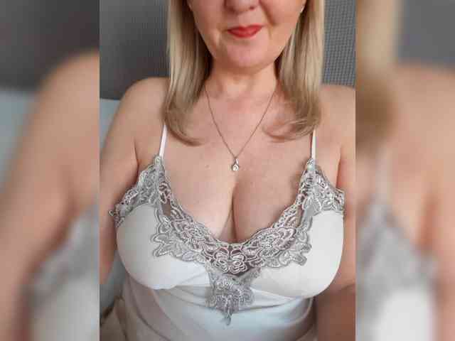 SexiestJess45 webcam