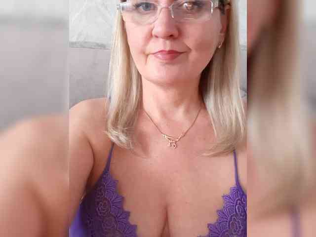 SexiestJess45 webcam