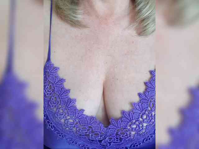 SexiestJess45 webcam